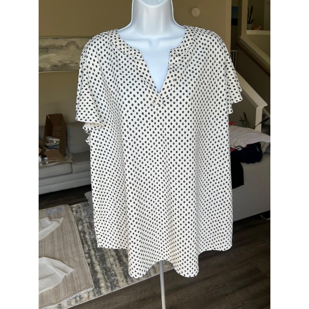 Adrianna Papell White & Black Polka Dot‎ flutter sleeve 2X Blouse #515